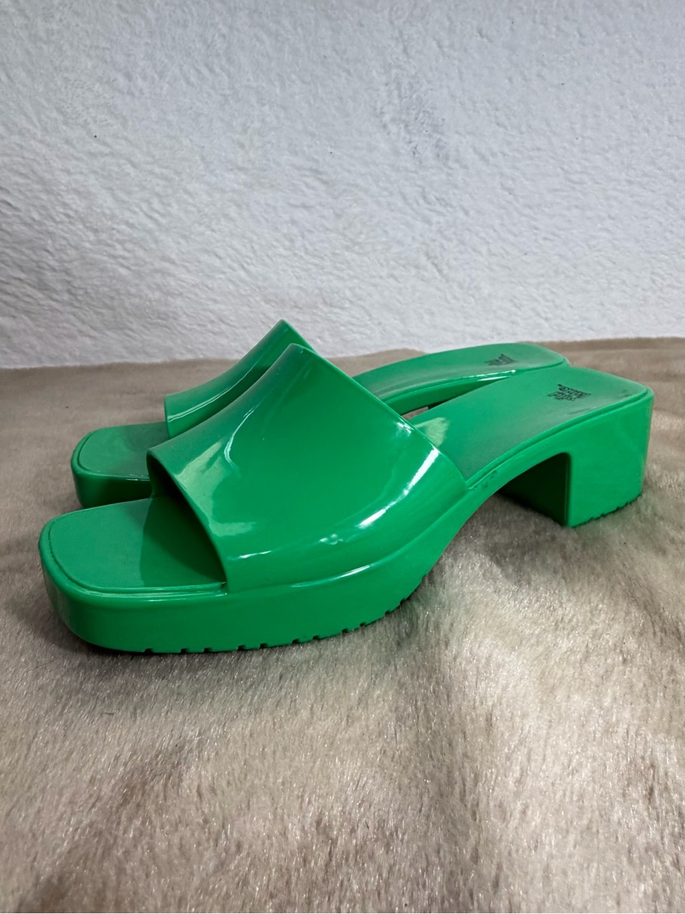 Neon Green Platform Sandals Slide Mule Heels Glossy Green Womens Size 10